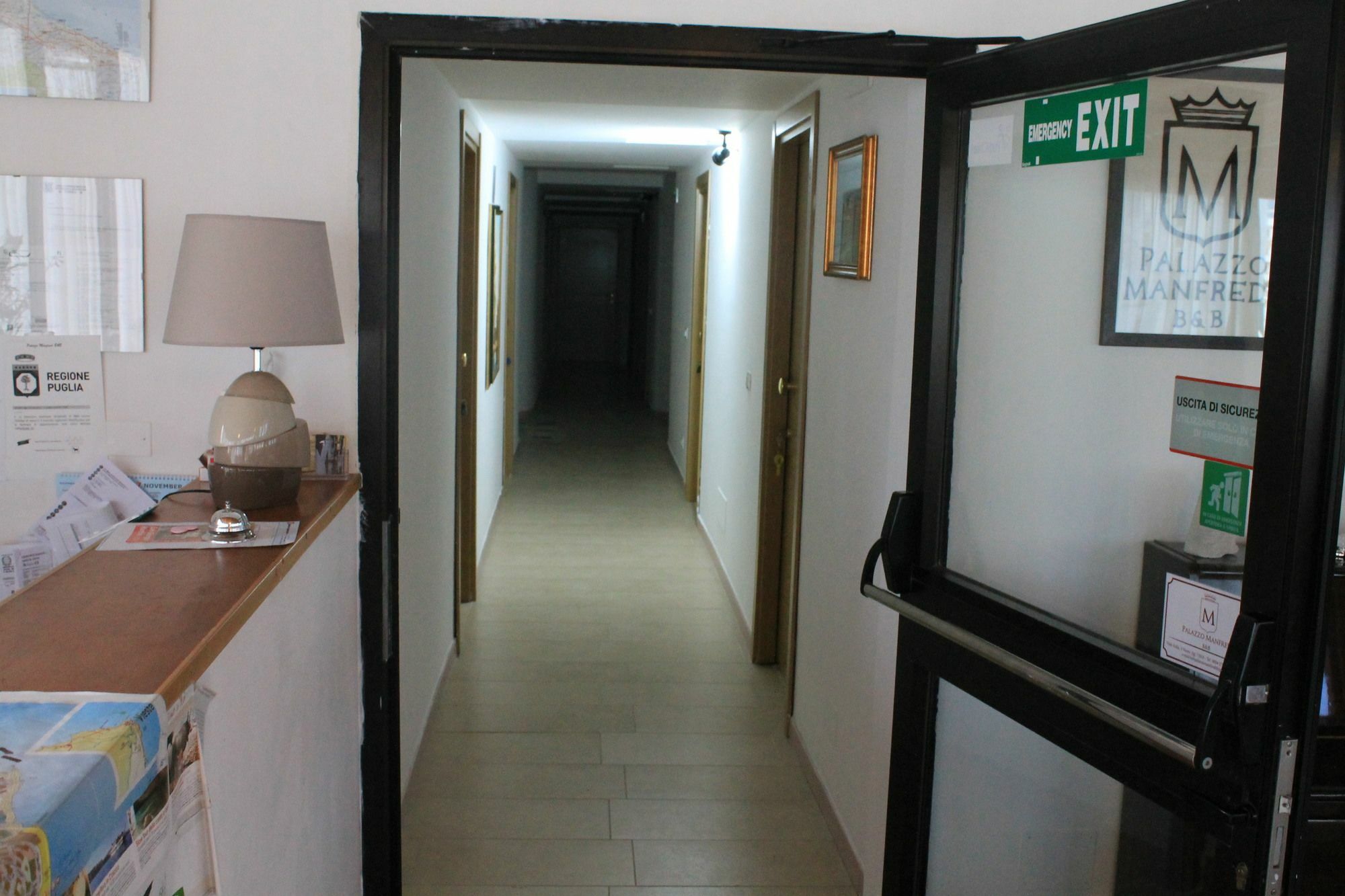 B&B Palazzo Manfredi Vieste, Fronte Mare Con Parcheggio Luaran gambar