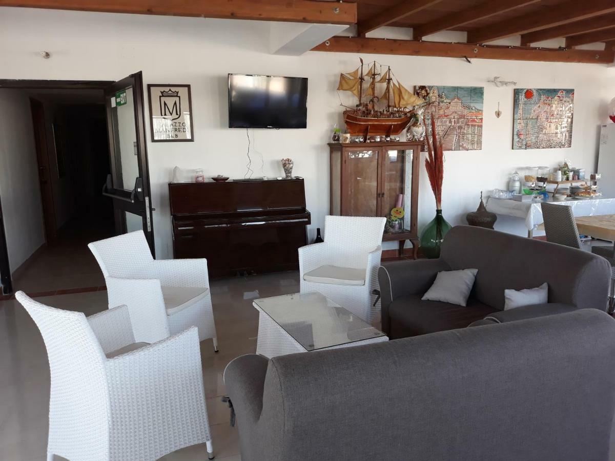 B&B Palazzo Manfredi Vieste, Fronte Mare Con Parcheggio Luaran gambar